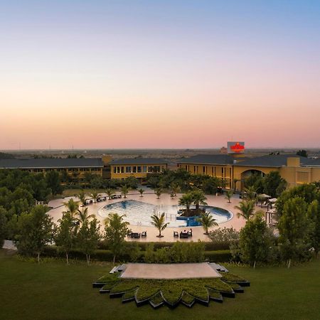 Hawthorn Suites By Wyndham Dwarka מראה חיצוני תמונה