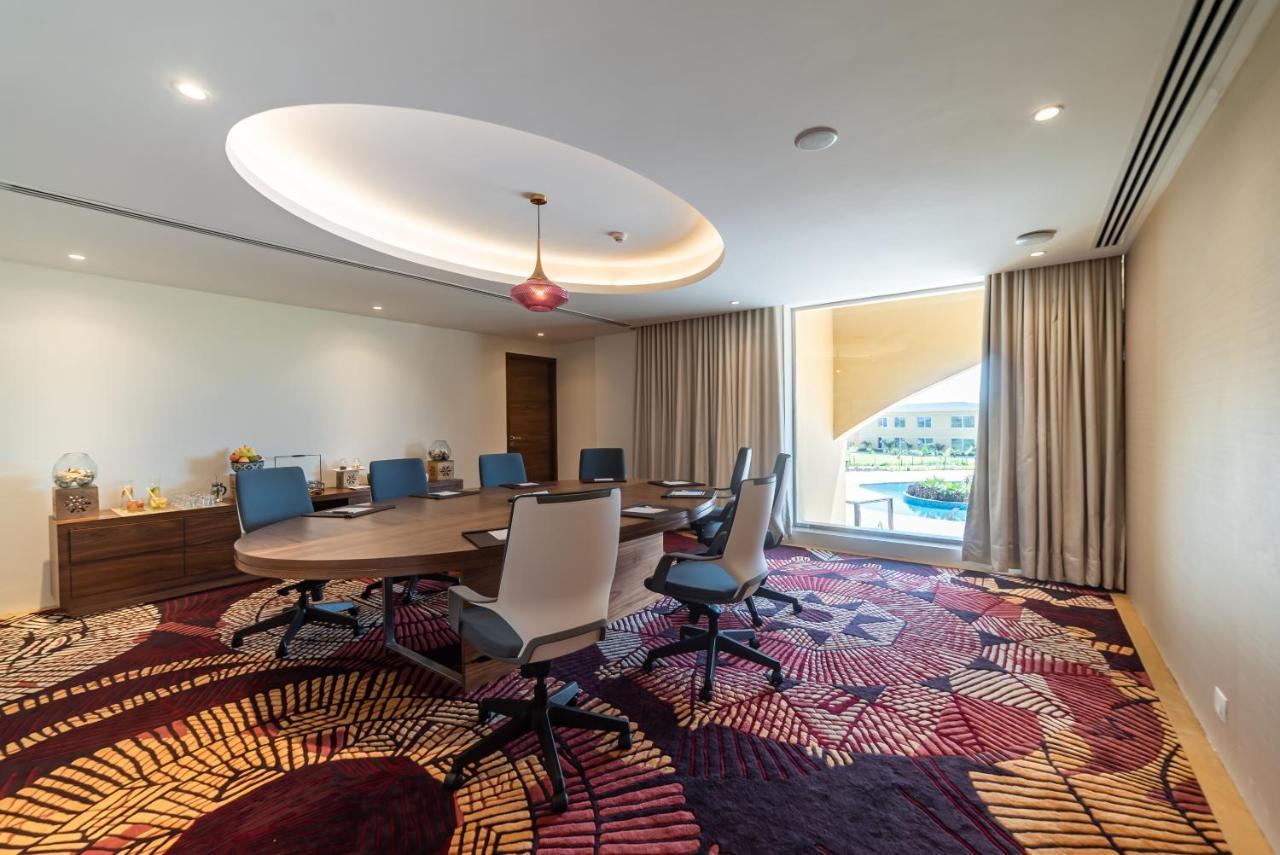 Hawthorn Suites By Wyndham Dwarka מראה חיצוני תמונה