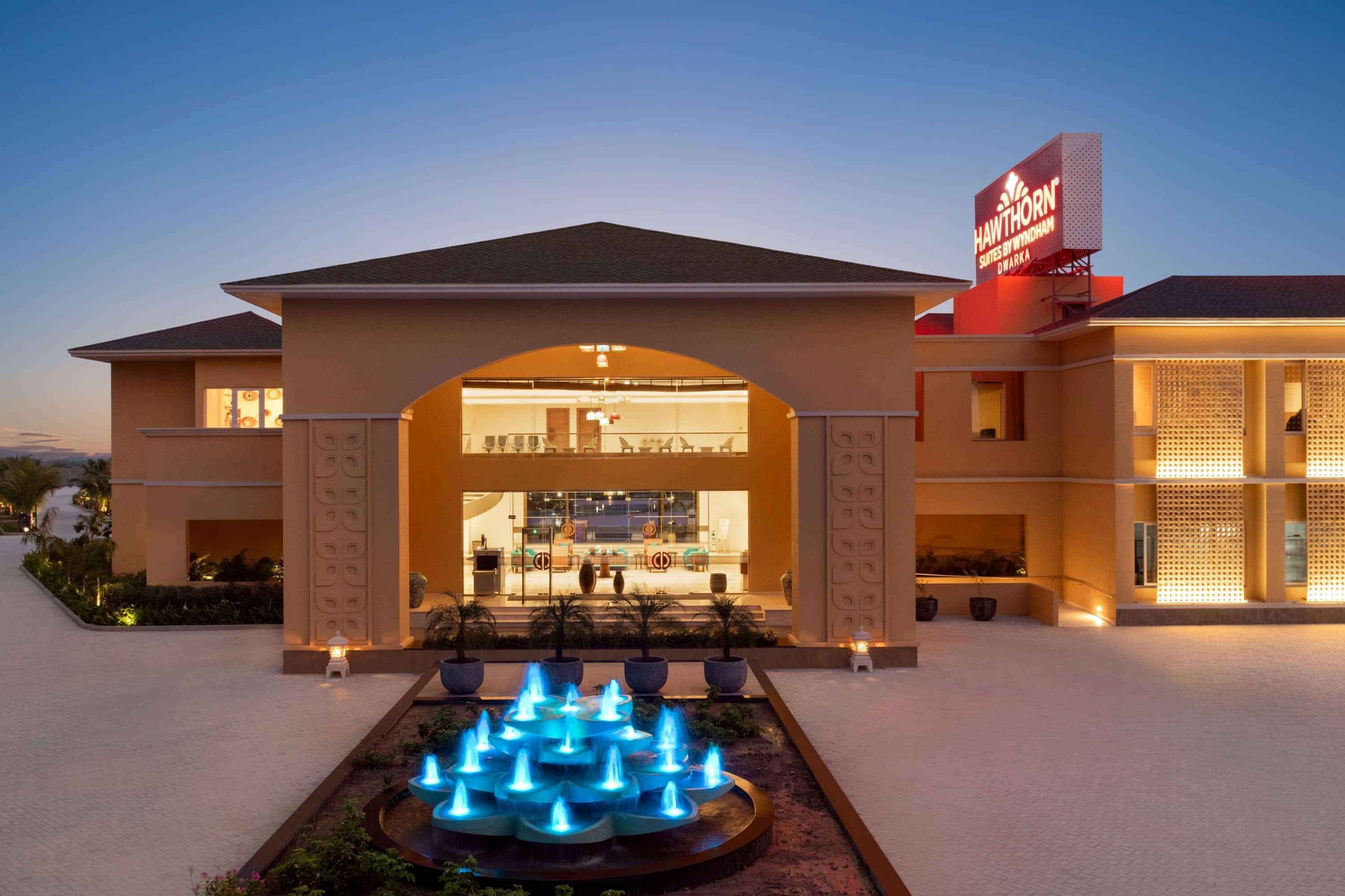 Hawthorn Suites By Wyndham Dwarka מראה חיצוני תמונה