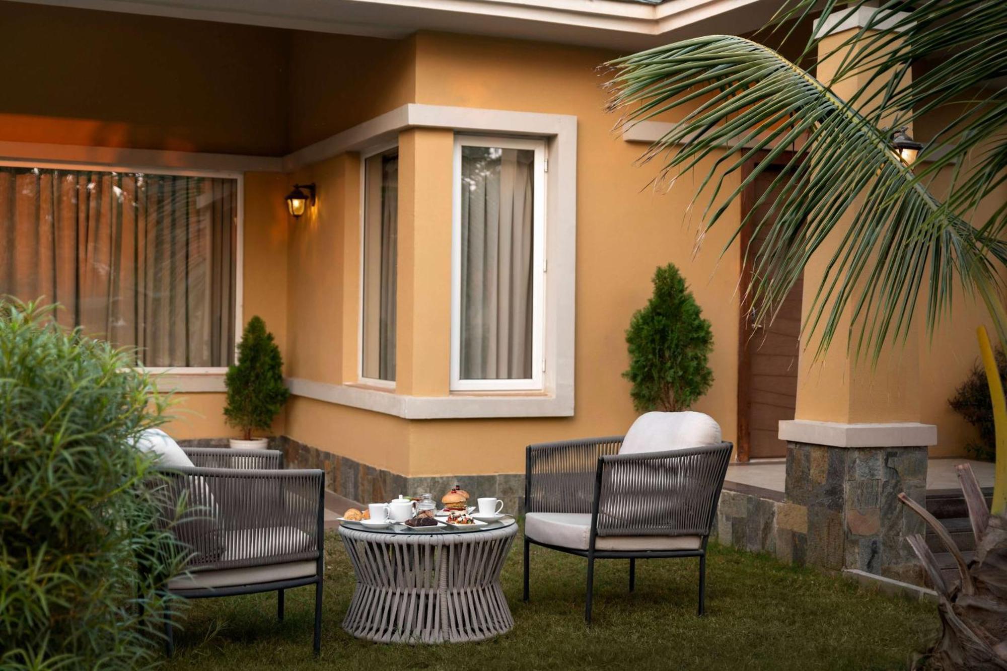 Hawthorn Suites By Wyndham Dwarka מראה חיצוני תמונה