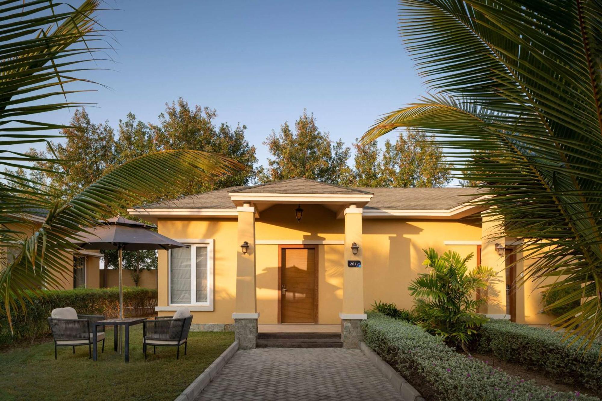 Hawthorn Suites By Wyndham Dwarka מראה חיצוני תמונה
