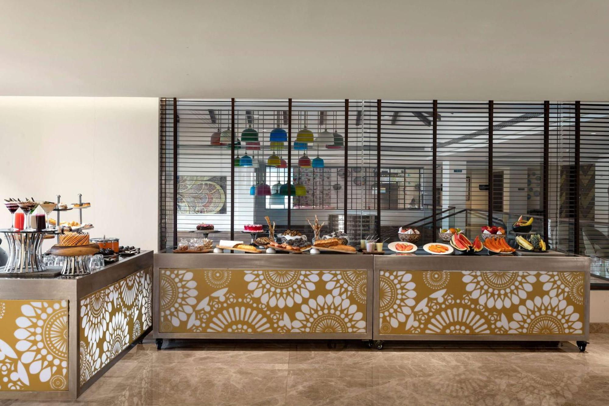 Hawthorn Suites By Wyndham Dwarka מראה חיצוני תמונה