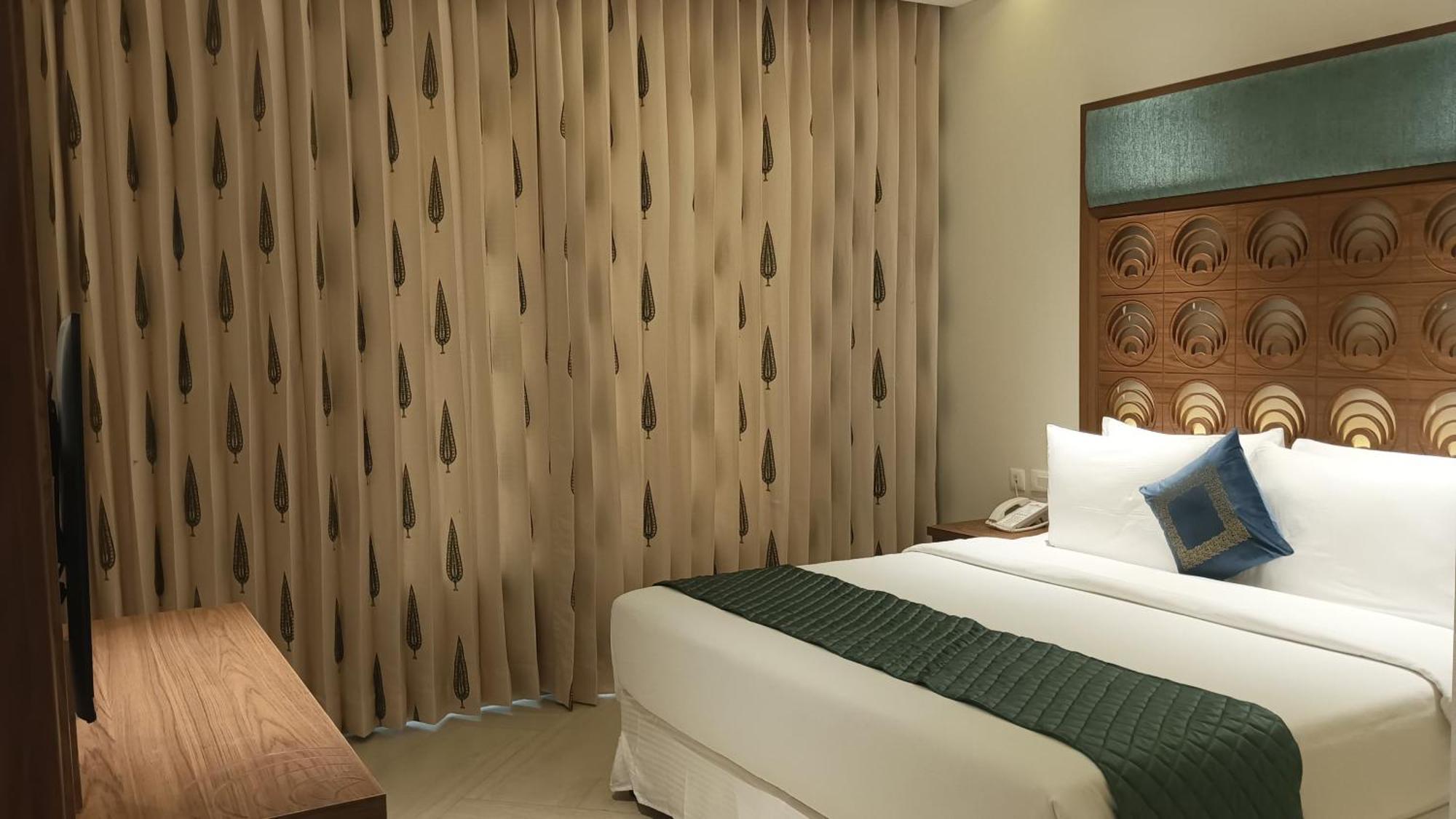 Hawthorn Suites By Wyndham Dwarka מראה חיצוני תמונה