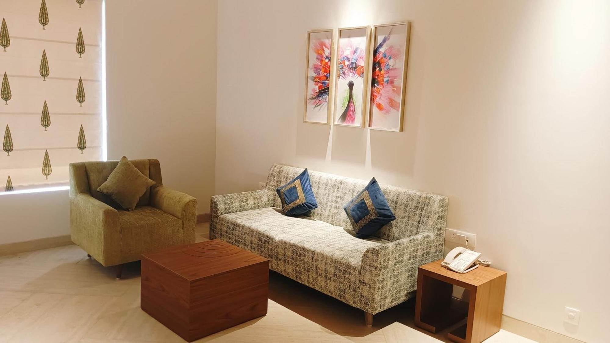 Hawthorn Suites By Wyndham Dwarka מראה חיצוני תמונה